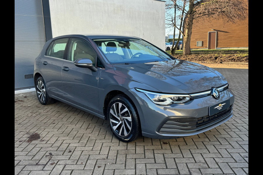 Volkswagen Golf 1.4 eHybrid Style * Camera * Side Assist * Massage * CarPlay *