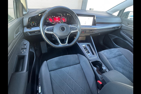 Volkswagen Golf 1.4 eHybrid Style * Camera * Side Assist * Massage * CarPlay *