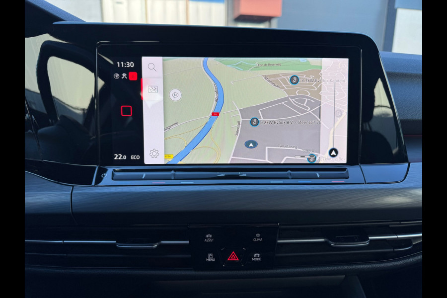 Volkswagen Golf 1.4 eHybrid Style * Camera * Side Assist * Massage * CarPlay *