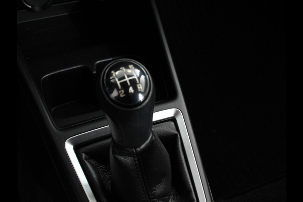 Suzuki Swift 1.2 Club Smart Hybrid | Navigatie | Apple Carplay/Android Auto | Airco | Cruise Control | Lichtmetalen velgen