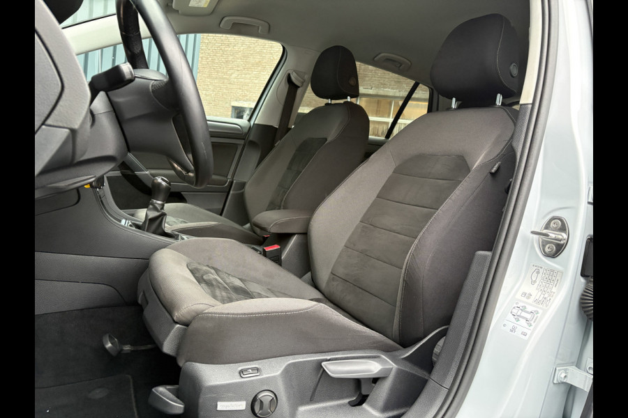 Volkswagen Golf 1.0 TSI Highline Business R | R-line | Led Koplampen | Stoelverw. | Adapt. Cr. | Prijs Rijklaar!!