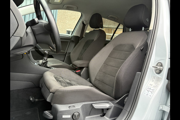 Volkswagen Golf 1.0 TSI Highline Business R | R-line | Led Koplampen | Stoelverw. | Adapt. Cr. | Prijs Rijklaar!!