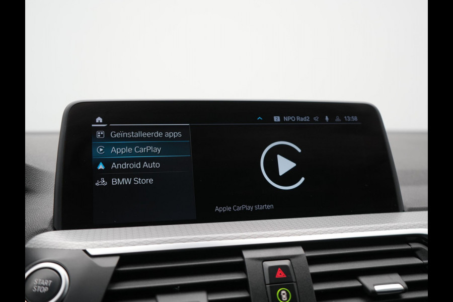 BMW X3 xDrive30e M Sport Plug In Hybrid 293pk Dealer O.H. PHEV | Trekhaak Af Fabriek | Head Up | Sportstoelen Verwarmd | Apple Carplay | Keyless | Blis | Sfeerverlichting | Virtual | Navigatie | DAB |