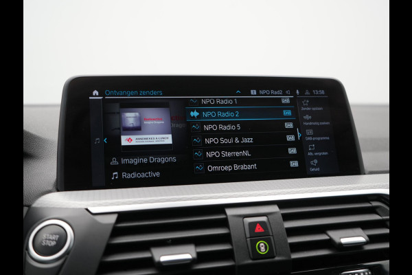 BMW X3 xDrive30e M Sport Plug In Hybrid 293pk Dealer O.H. PHEV | Trekhaak Af Fabriek | Head Up | Sportstoelen Verwarmd | Apple Carplay | Keyless | Blis | Sfeerverlichting | Virtual | Navigatie | DAB |