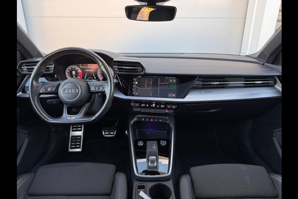 Audi A3 Sportback 35 TFSI S edition Pano/Matrix/Sfeer/AppleCar