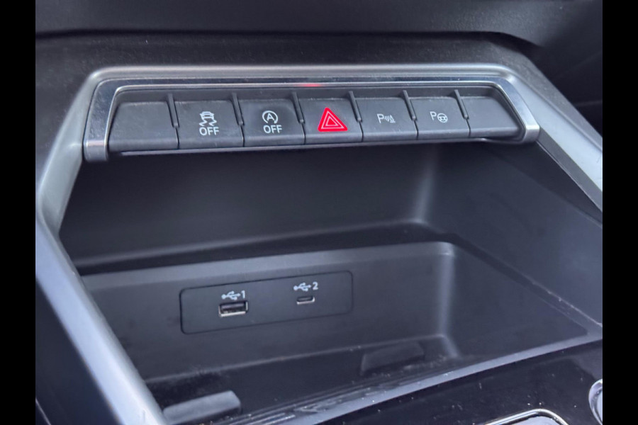 Audi A3 Sportback 35 TFSI S edition Pano/Matrix/Sfeer/AppleCar