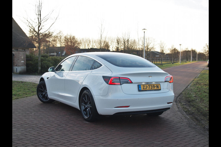 Tesla Model 3 Long Range AWD 75 kWh | Full Self-Driving | Panoramadak | Camera | Sfeerverlichting |