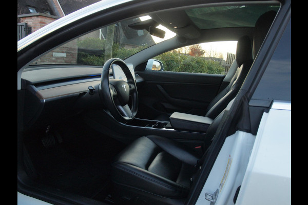 Tesla Model 3 Long Range AWD 75 kWh | Full Self-Driving | Panoramadak | Camera | Sfeerverlichting |