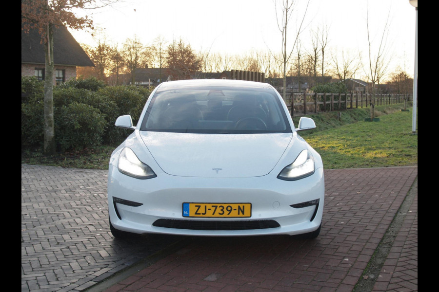 Tesla Model 3 Long Range AWD 75 kWh | Full Self-Driving | Panoramadak | Camera | Sfeerverlichting |