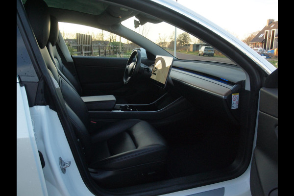 Tesla Model 3 Long Range AWD 75 kWh | Full Self-Driving | Panoramadak | Camera | Sfeerverlichting |