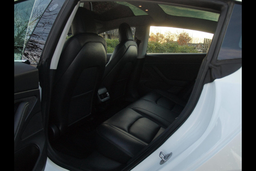 Tesla Model 3 Long Range AWD 75 kWh | Full Self-Driving | Panoramadak | Camera | Sfeerverlichting |