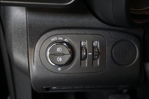 Opel Combo 1.5D L2H1 Edition Automaat 3-zits | Airco | Navigatie | Camera | Parkeer sensoren | 3-zits