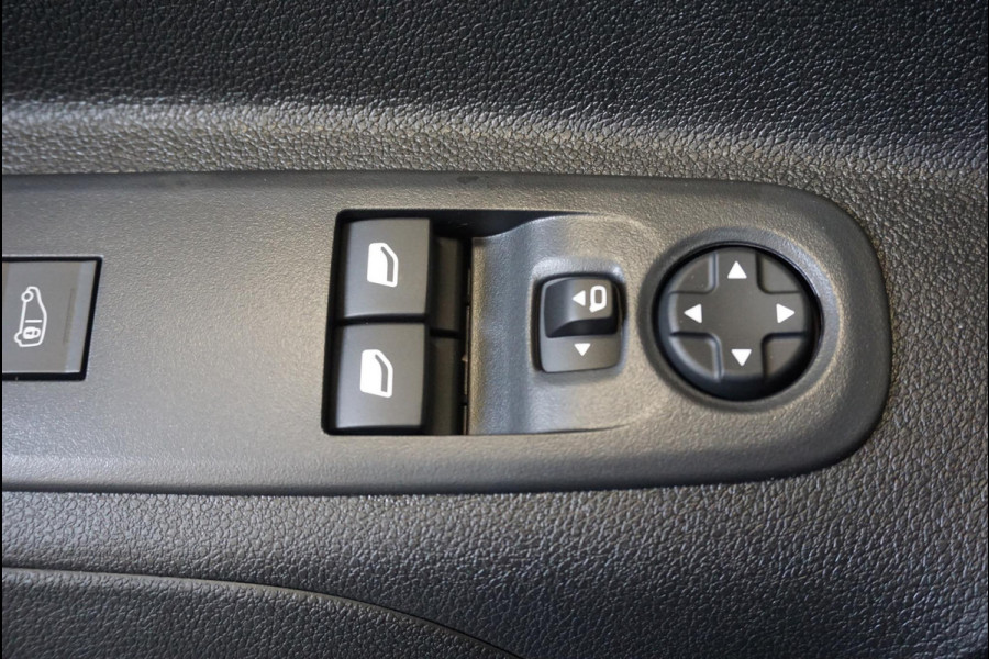 Opel Combo 1.5D L2H1 Edition Automaat 3-zits | Airco | Navigatie | Camera | Parkeer sensoren | 3-zits