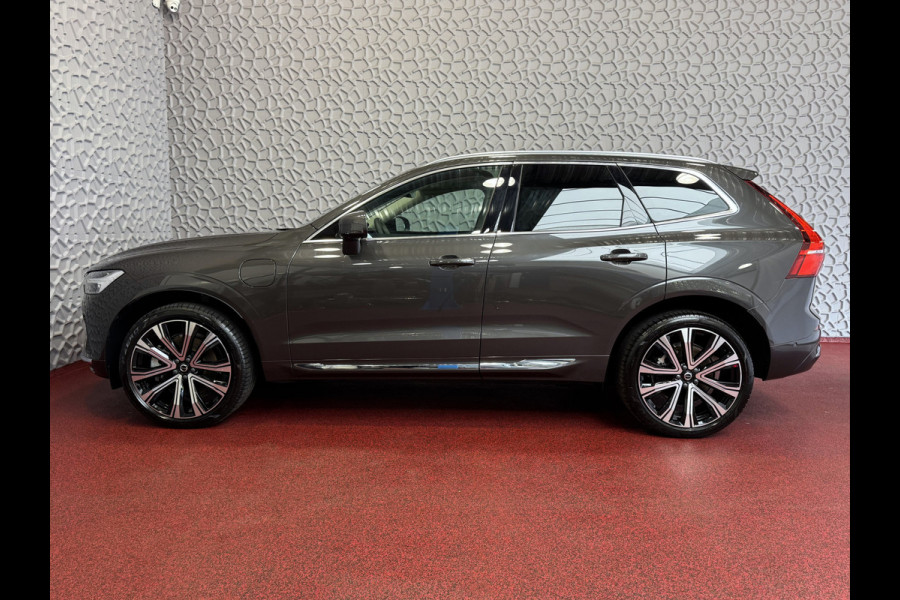 Volvo XC60 2.0 T6 350 PK CREME.LEER PHEV SCHUIFDAK AWD ULTRA BRIGHT LONG RANGE PANO HARMAN/KARDON HEADUP ELEK.KLEP phev . panorama pano