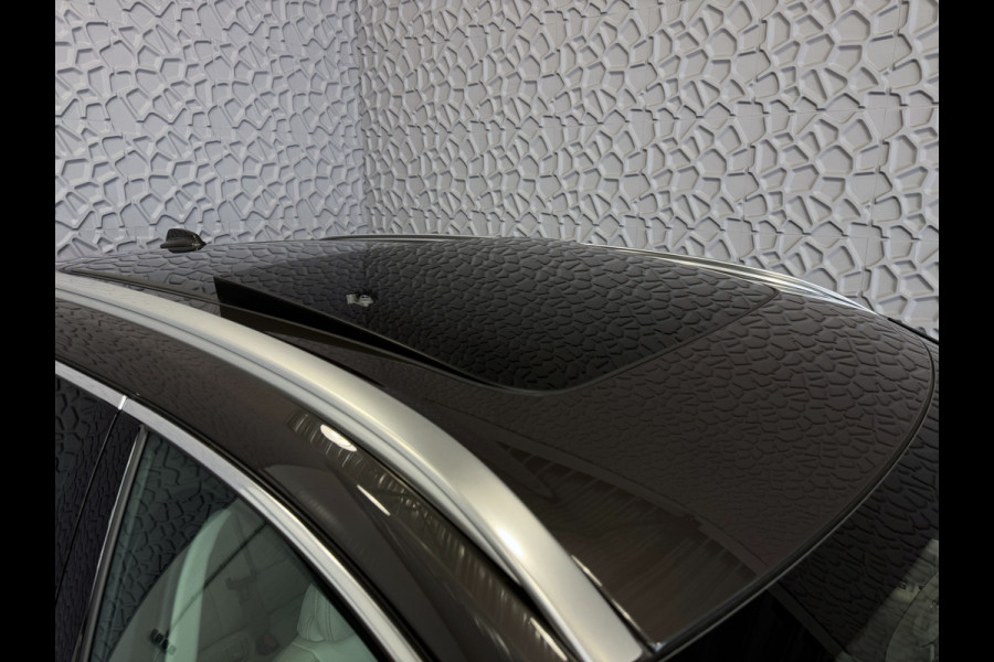 Volvo XC60 2.0 T6 350 PK CREME.LEER PHEV SCHUIFDAK AWD ULTRA BRIGHT LONG RANGE PANO HARMAN/KARDON HEADUP ELEK.KLEP phev . panorama pano