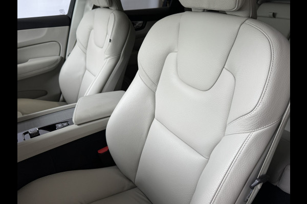 Volvo XC60 2.0 T6 350 PK CREME.LEER PHEV SCHUIFDAK AWD ULTRA BRIGHT LONG RANGE PANO HARMAN/KARDON HEADUP ELEK.KLEP phev . panorama pano
