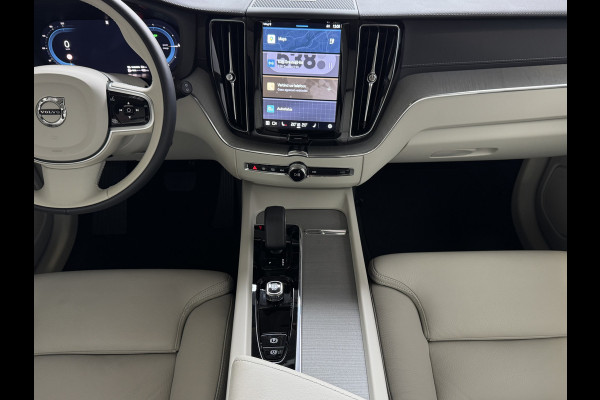 Volvo XC60 2.0 T6 350 PK CREME.LEER PHEV SCHUIFDAK AWD ULTRA BRIGHT LONG RANGE PANO HARMAN/KARDON HEADUP ELEK.KLEP phev . panorama pano