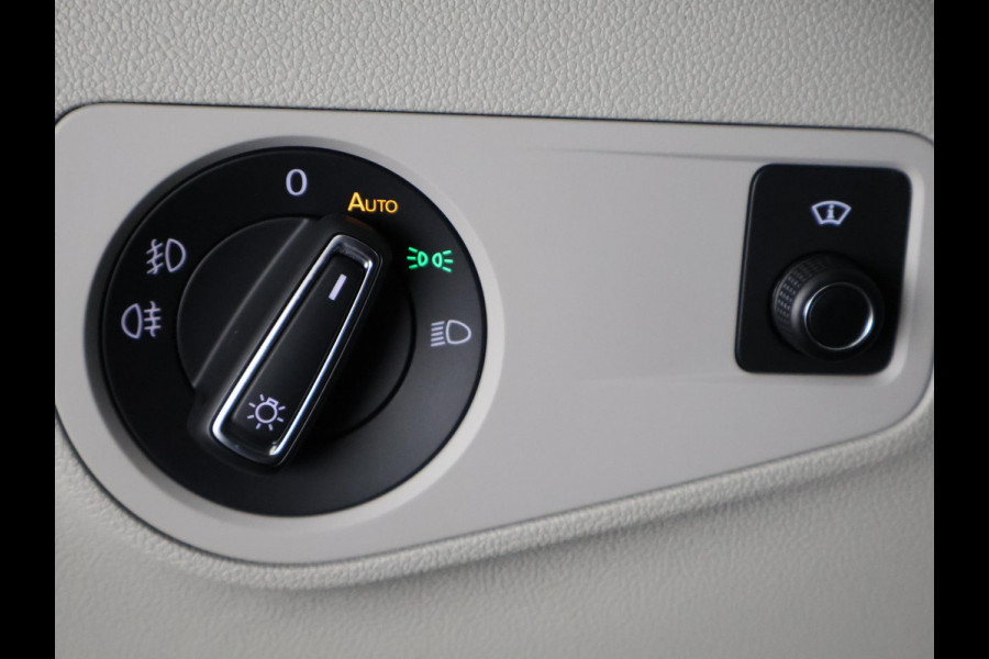 Volkswagen Tiguan 2.0 TSI 4Motion Highline Business R Automaat | 360° Camera | Trekhaak | Vol leer | Stoelverwarming | Schuif-/Kanteldak |