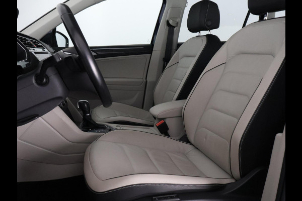 Volkswagen Tiguan 2.0 TSI 4Motion Highline Business R Automaat | 360° Camera | Trekhaak | Vol leer | Stoelverwarming | Schuif-/Kanteldak |