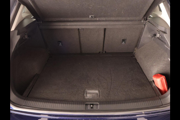Volkswagen Tiguan 2.0 TSI 4Motion Highline Business R Automaat | 360° Camera | Trekhaak | Vol leer | Stoelverwarming | Schuif-/Kanteldak |
