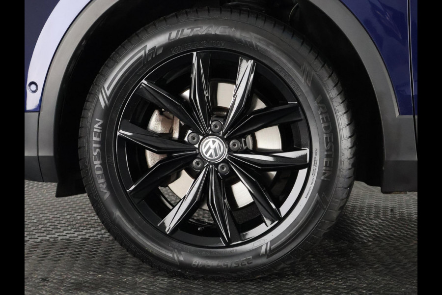 Volkswagen Tiguan 2.0 TSI 4Motion Highline Business R Automaat | 360° Camera | Trekhaak | Vol leer | Stoelverwarming | Schuif-/Kanteldak |