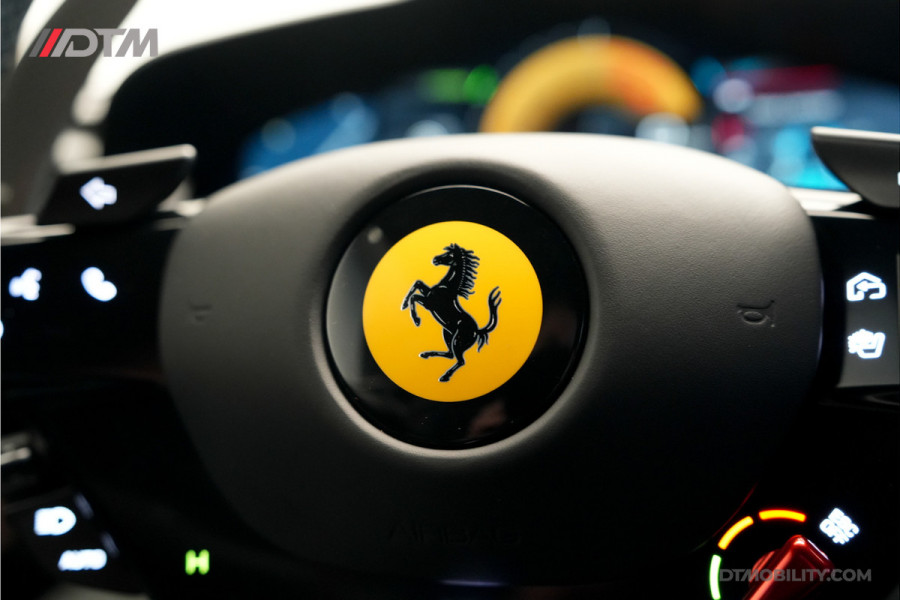 Ferrari SF90 Stradale 4.0 V8 | Assetto Fiorano | Daytona Racing seats |