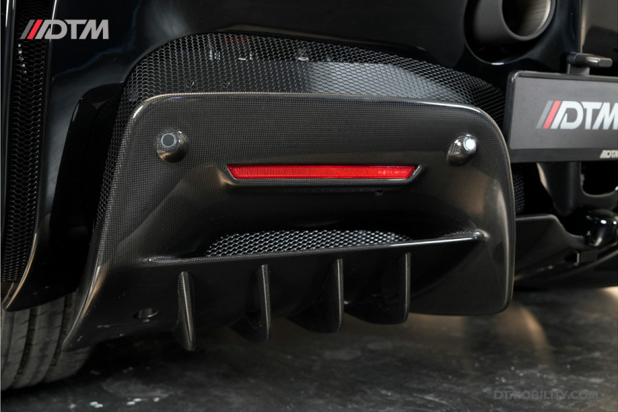 Ferrari SF90 Stradale 4.0 V8 | Assetto Fiorano | Daytona Racing seats |