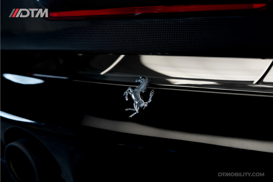 Ferrari SF90 Stradale 4.0 V8 | Assetto Fiorano | Daytona Racing seats |