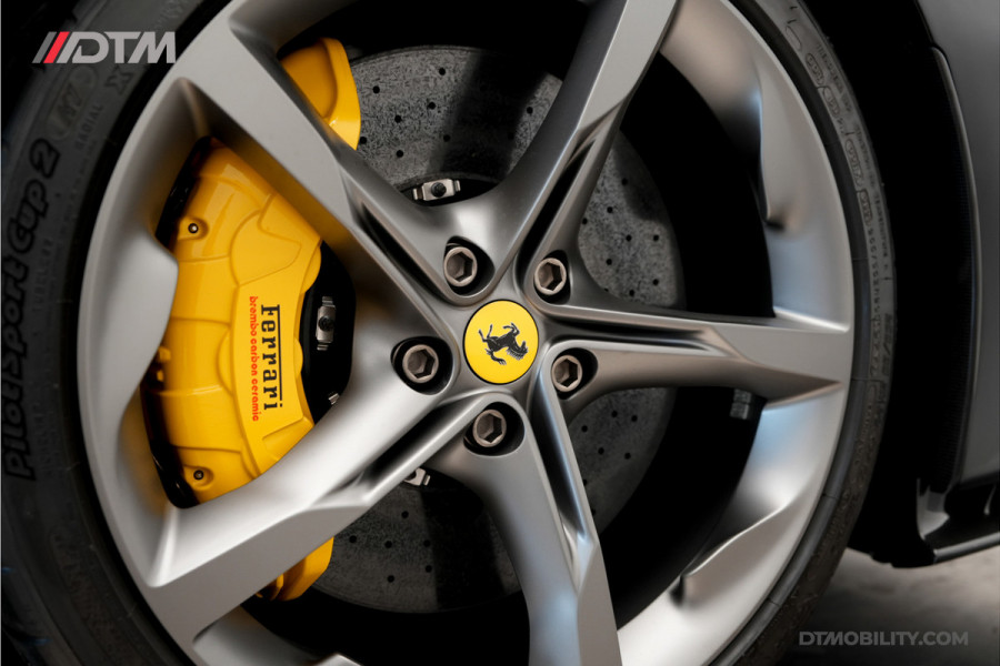 Ferrari SF90 Stradale 4.0 V8 | Assetto Fiorano | Daytona Racing seats |