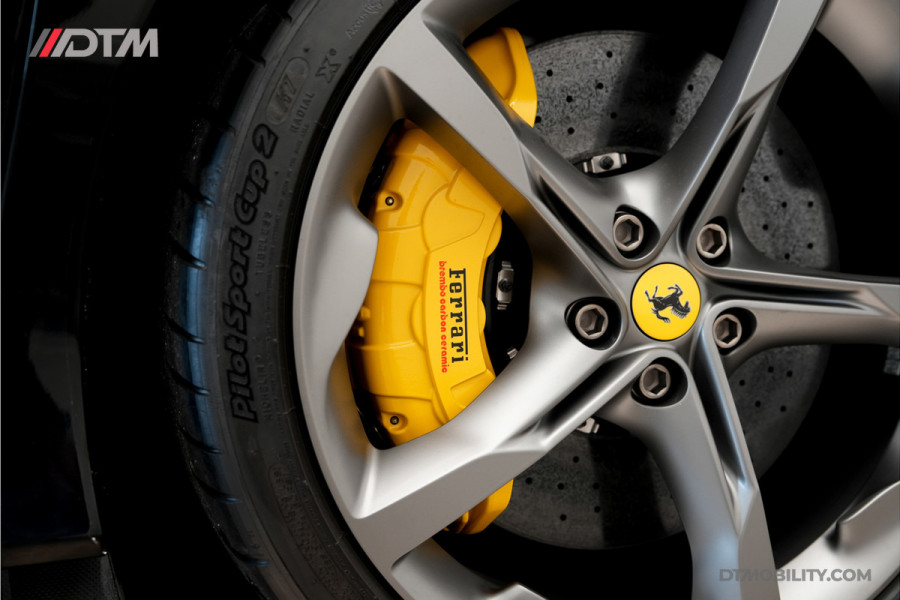 Ferrari SF90 Stradale 4.0 V8 | Assetto Fiorano | Daytona Racing seats |