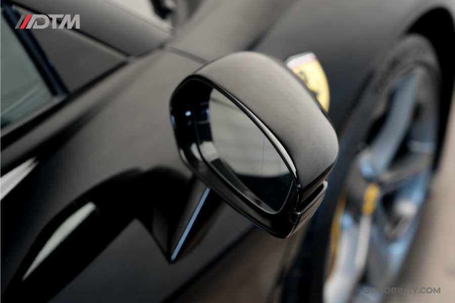 Ferrari SF90 Stradale 4.0 V8 | Assetto Fiorano | Daytona Racing seats |