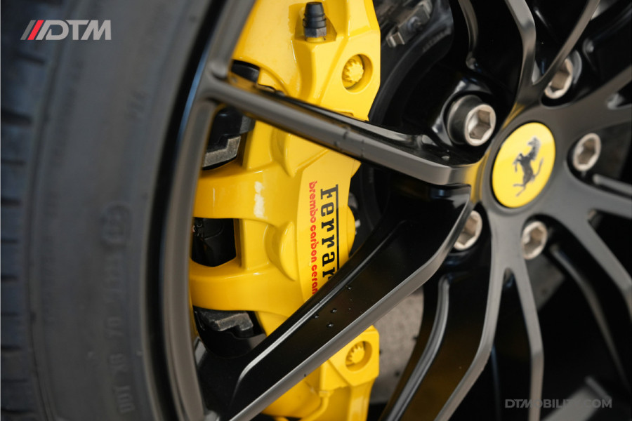 Ferrari 812 GTS 6.5 V12 HELE | Rosso Magma | Carbon | Lift | Passenger Display |