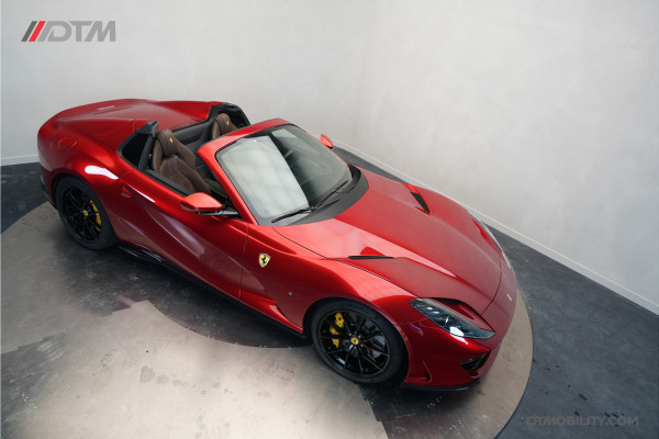 Ferrari 812 GTS 6.5 V12 HELE | Rosso Magma | Carbon | Lift | Passenger Display |