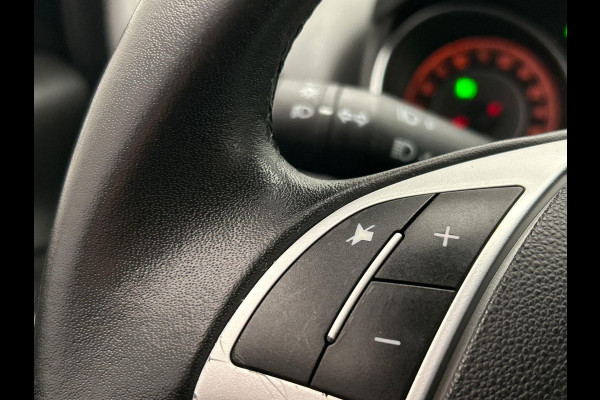 Fiat Punto Evo 0.9 TwinAir Sempre | Origineel Nederlands | Navigatie Lichtmetaal Airco Parkeersensoren