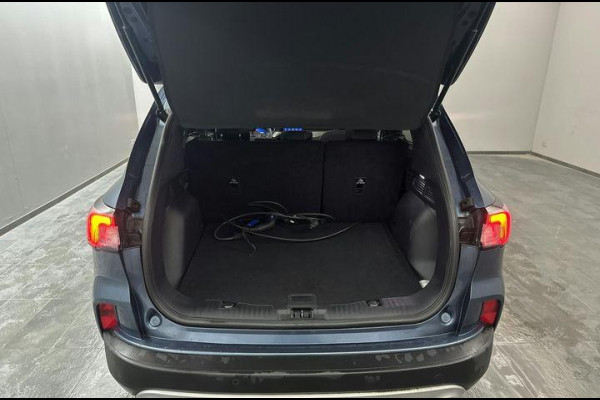 Ford Kuga 2.5 PHEV Titanium 225pk | Winterpack | Digitale Cockpit | 1.500kg Trekgewicht | All Weather Banden