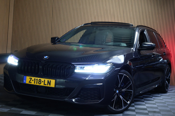 BMW 5 Serie Touring 530i xDrive M-Sport PANO HUD ACC CAM AMBIENT TRKH '21