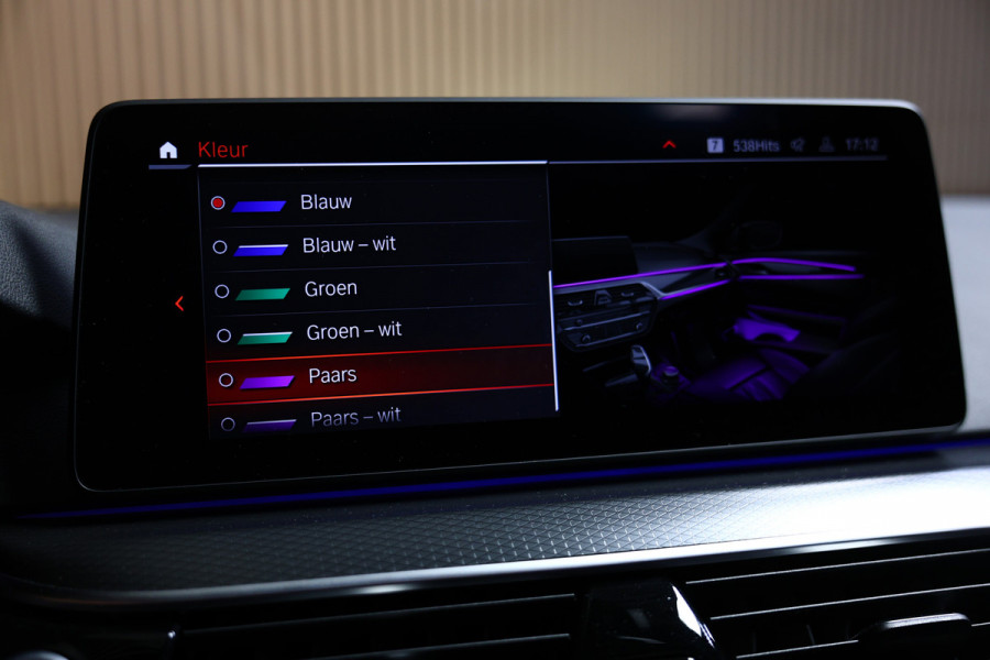 BMW 5 Serie Touring 530i xDrive M-Sport PANO HUD ACC CAM AMBIENT TRKH '21