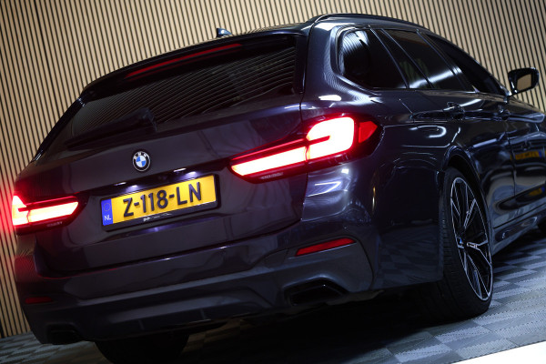 BMW 5 Serie Touring 530i xDrive M-Sport PANO HUD ACC CAM AMBIENT TRKH '21