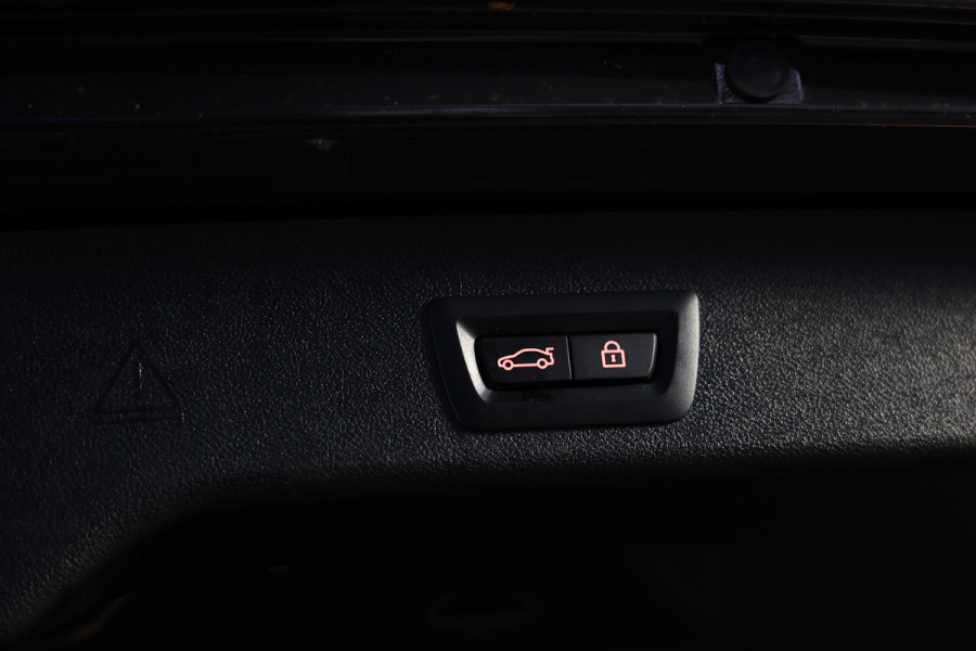 BMW 5 Serie Touring 530i xDrive M-Sport PANO HUD ACC CAM AMBIENT TRKH '21