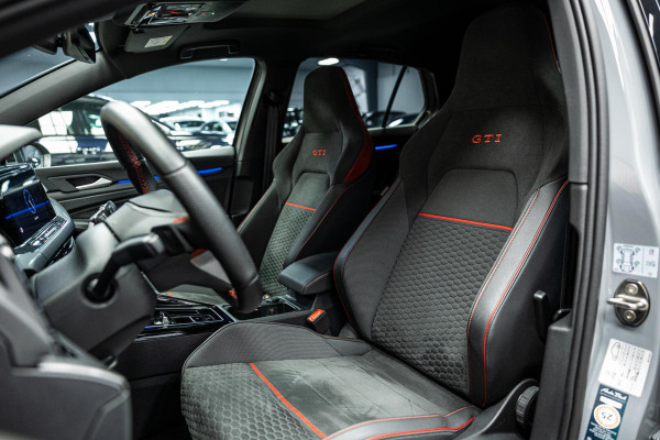 Volkswagen Golf 2.0 TSI GTI Clubsport | Harman\Kardon | Pano | Akrapovic |