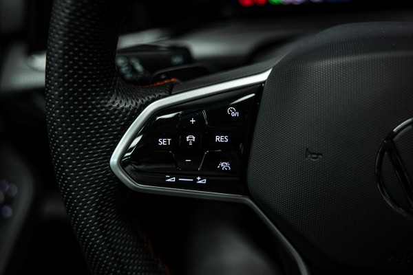 Volkswagen Golf 2.0 TSI GTI Clubsport | Harman\Kardon | Pano | Akrapovic |