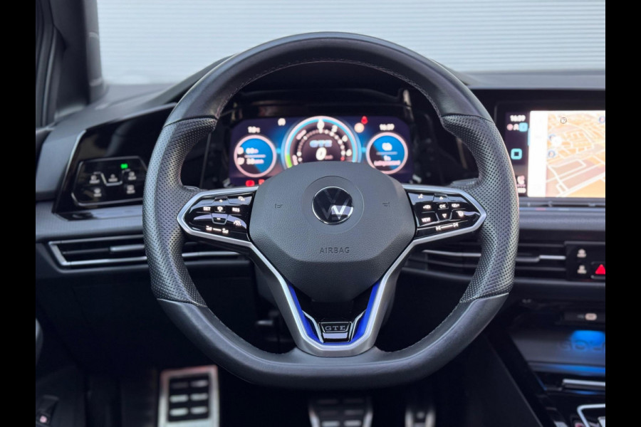 Volkswagen Golf 1.4 eHybrid GTE Pano/Leer/Trekhaak/Matrix