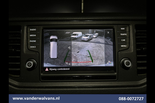 Volkswagen Crafter 2.0 TDI 141pk L3H3 L2H2 Euro6 Airco | Navigatie | Camera | LED | Apple Carplay | Adaptieve Cruisecontrol Android Auto, Chauffeursstoel, Parkeersensoren