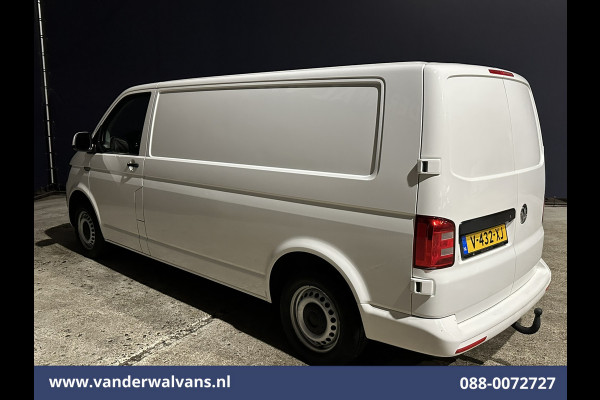 Volkswagen Transporter 2.0 TDI L2H1 Euro6 Airco | Camera | Apple Carplay | Trekhaak | Cruisecontrol Android Auto, Bijrijdersbank