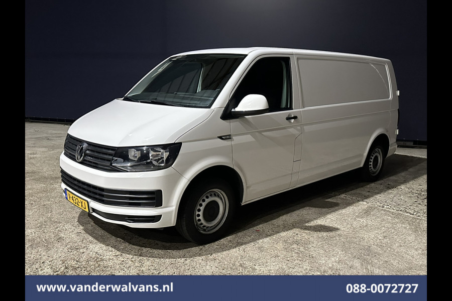 Volkswagen Transporter 2.0 TDI L2H1 Euro6 Airco | Camera | Apple Carplay | Trekhaak | Cruisecontrol Android Auto, Bijrijdersbank