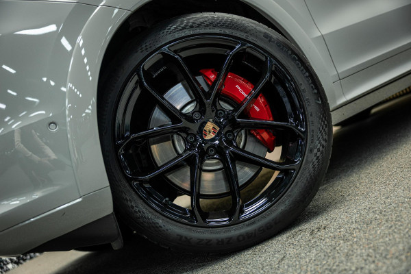 Porsche Cayenne Coupé 3.0 S E-Hybrid | Stoelmasssage | HomeLink | Head-Up | Sport Chrono | Bose | Trekhaak | Kreide |