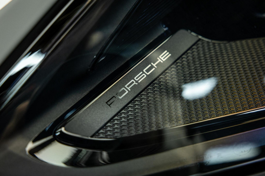 Porsche Cayenne Coupé 3.0 S E-Hybrid | Stoelmasssage | HomeLink | Head-Up | Sport Chrono | Bose | Trekhaak | Kreide |