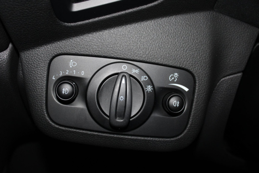 Ford Kuga 1.5 EcoBoost 150 PK Titanium | Trekhaak | Camera | Navigatie | Navigatie | Winterpakket | PDC V+A | Cruise Control