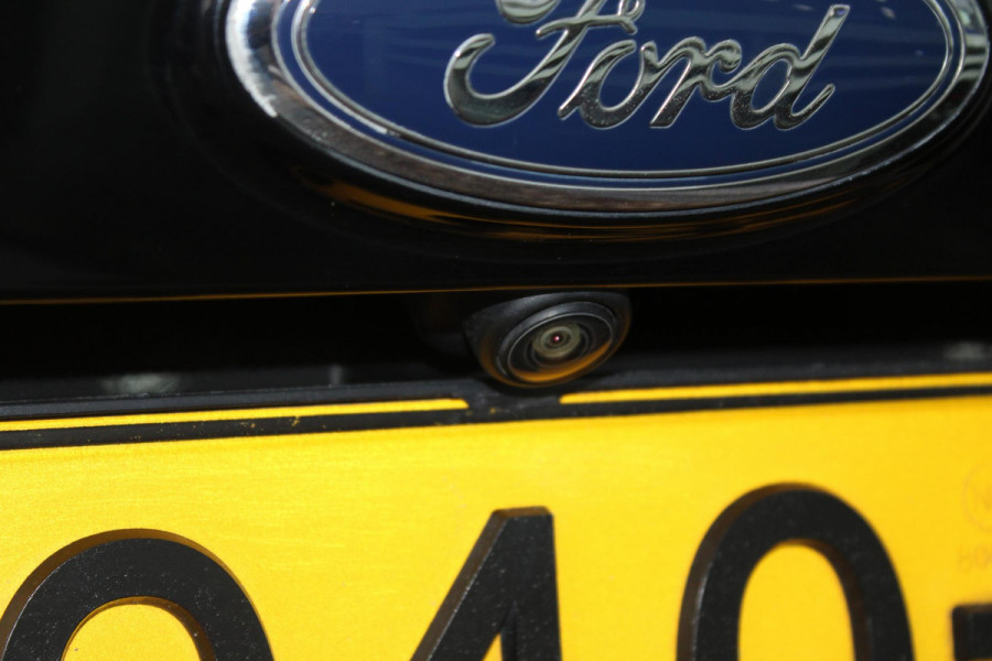 Ford Kuga 1.5 EcoBoost 150 PK Titanium | Trekhaak | Camera | Navigatie | Navigatie | Winterpakket | PDC V+A | Cruise Control