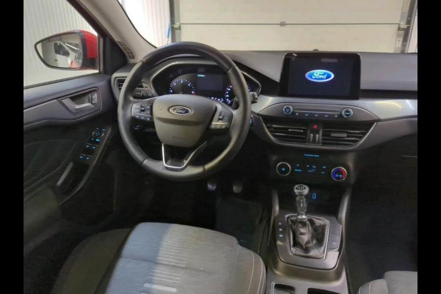 Ford FOCUS Wagon 1.5D 120PK Euro6 Active Business / Trekhaak / Navigatie / Airco / Pdc.V+A / Xenon / B&O Radio multimedia / Technology-Family Pack / Apk 06-2026